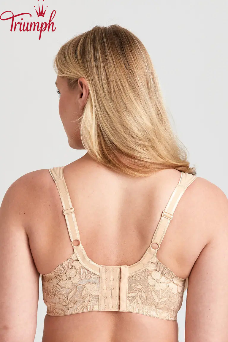 Triumph - (4 vnt.) Liemenėlė be paminkštinimo su lankeliais